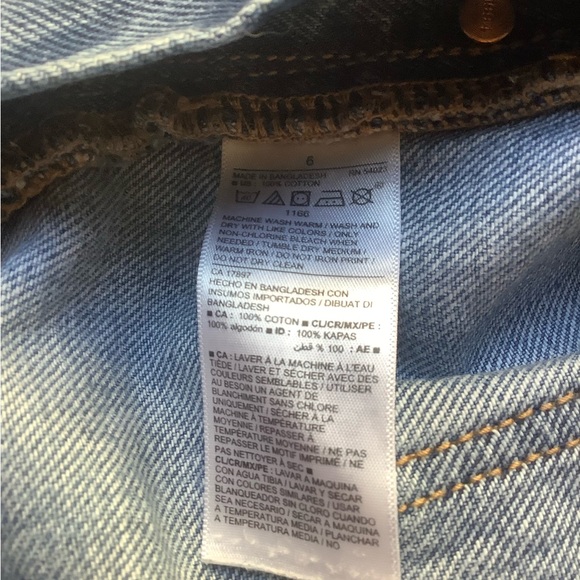 Old Navy distressed overalls size6 - Picture 4 of 4